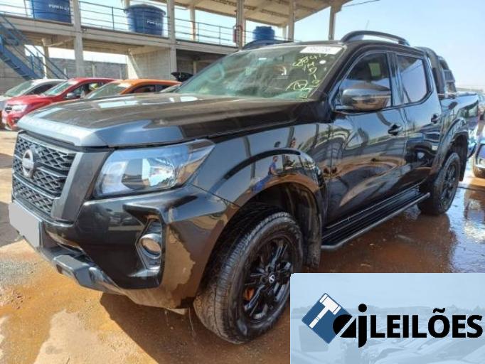 NISSAN FRONTIER CD 24/25