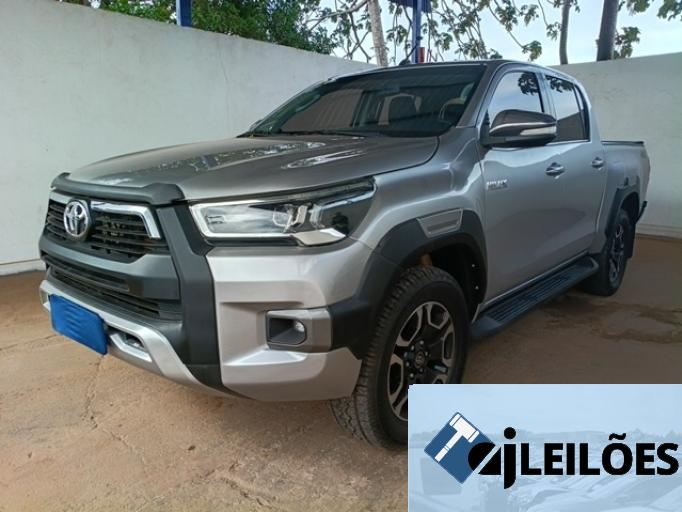 TOYOTA HILUX 17/17