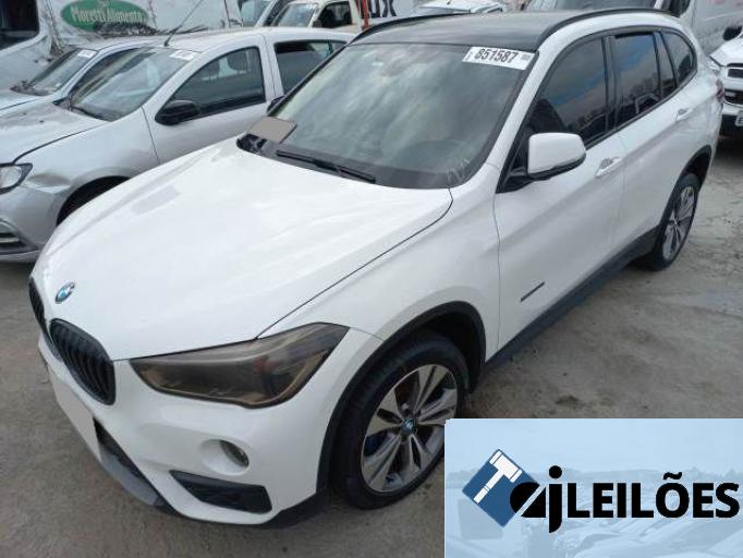 BMW X1 15/15