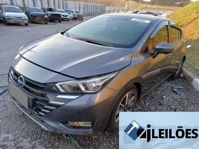 NISSAN VERSA 23/24