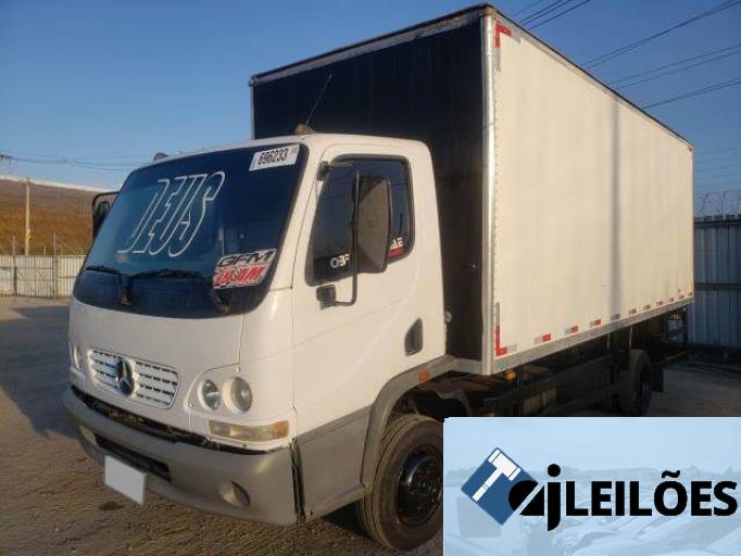 MERCEDES BENZ ACCELO 10/10
